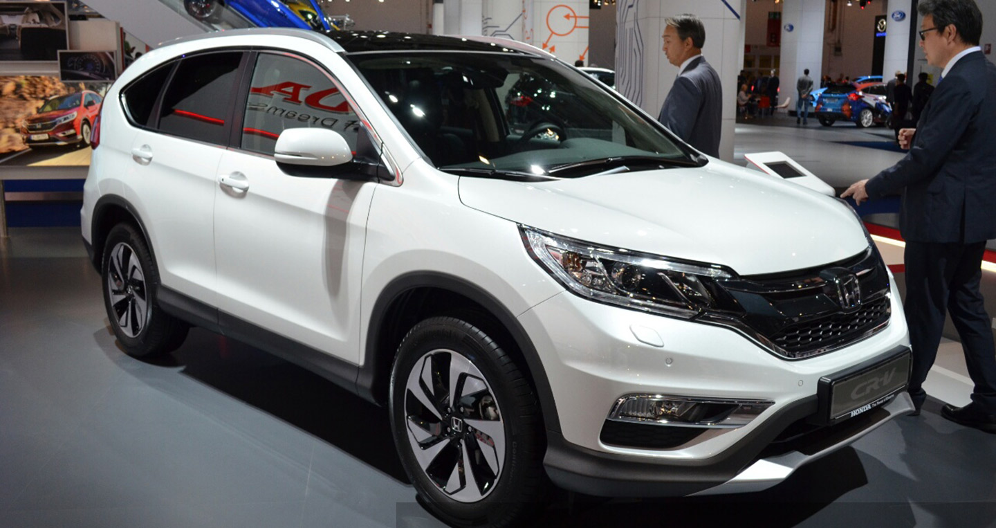 Honda CR-V 2017 sẽ tập trung vào công nghệ Honda-CR-V-facelift-front-three-quarters-1-at-2015-Frankfurt-Motor-Show.jpg