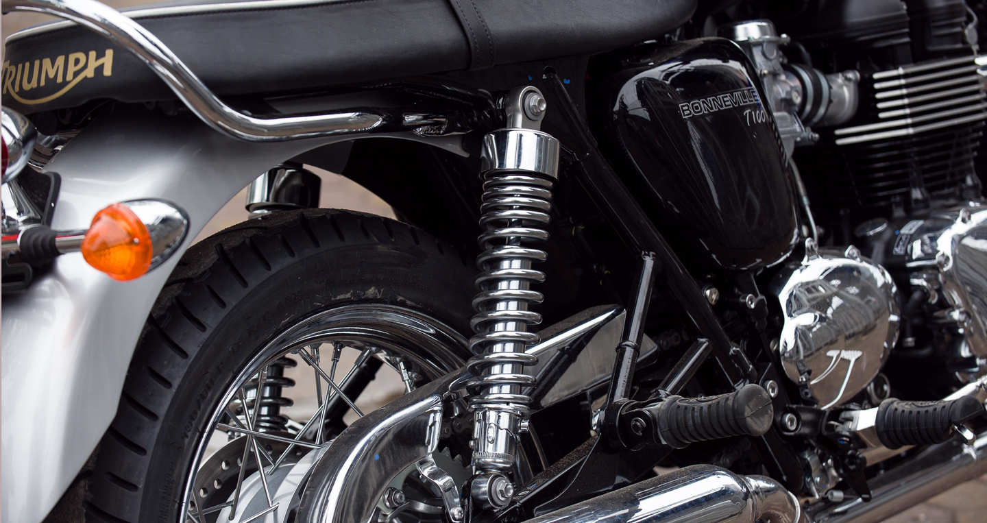 Xế hoài cổ Triumph Bonneville T100 2016 đầu tiên về Hà Nội triumph Bonneville T100 2016 (19).jpg