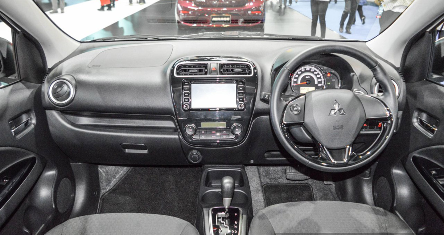 Mitsubishi Mirage 2016 ra mắt thị trường Đông Nam Á, giá từ 10.850 USD 2016-Mitsubishi-Mirage-interior-dashboard-at-2016-Bangkok-International-Motor-Show.jpg