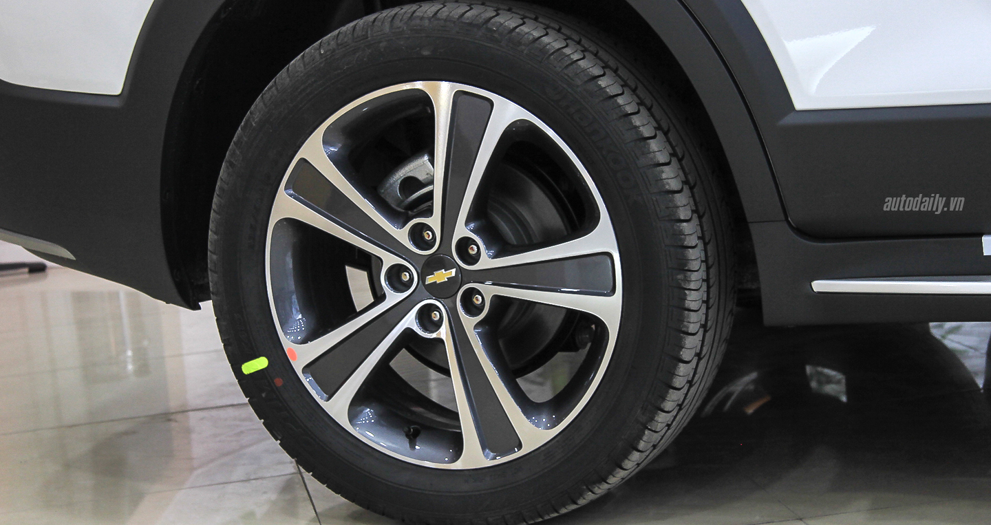 Chi tiết ngoại thất Chevrolet Captiva 2016 chevrolet Captiva 2016 (34).jpg