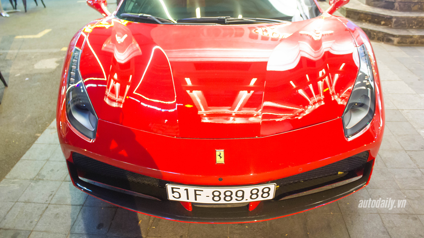 Ngắm “ngựa chồm” Ferrari 488 GTB đỏ rực trên phố Sài Gòn 488 GTB (6).jpg