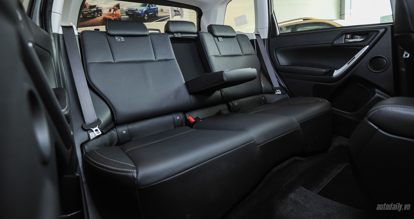 Ảnh chi tiết Subaru Forester 2016 tại Việt Nam subaru forester 2016 (28).jpg