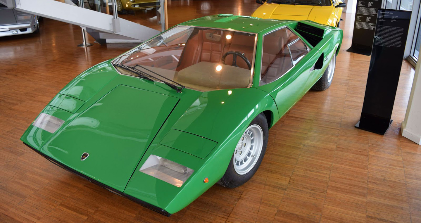 Bên trong bảo tàng hãng siêu xe Lamborghini có gì? Lamborghini-museum-2 copy.jpg