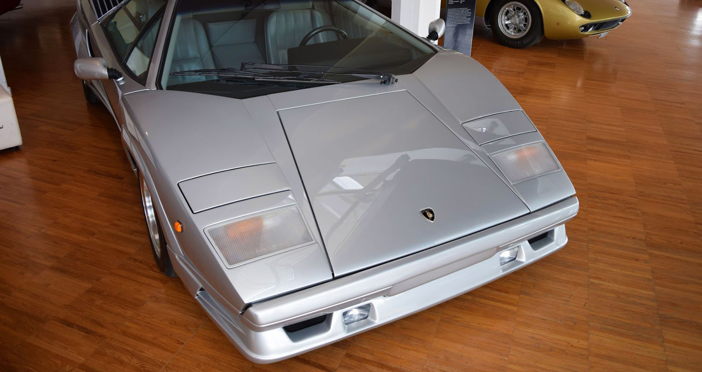 Bên trong bảo tàng hãng siêu xe Lamborghini có gì? Lamborghini-museum-4.jpg