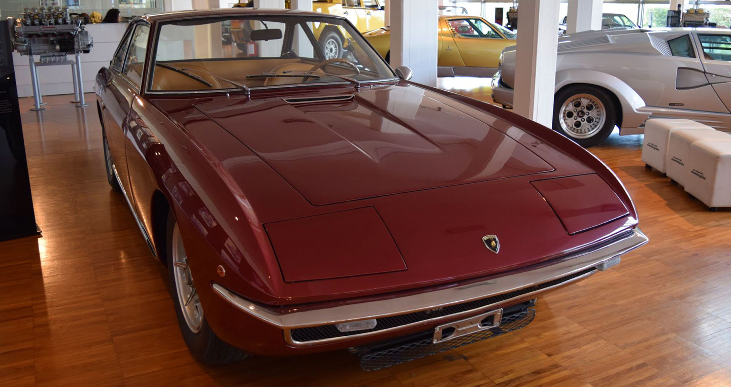 Bên trong bảo tàng hãng siêu xe Lamborghini có gì? Lamborghini-museum-5 copy.jpg