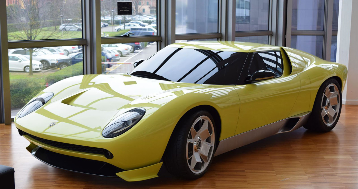 Bên trong bảo tàng hãng siêu xe Lamborghini có gì? Lamborghini-museum-87.jpg