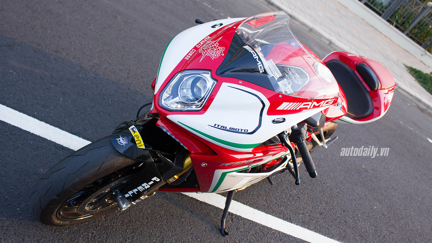 Ảnh chi tiết MV Agusta F4 RC tại Việt Nam MV Agusta F4 RC (4).jpg