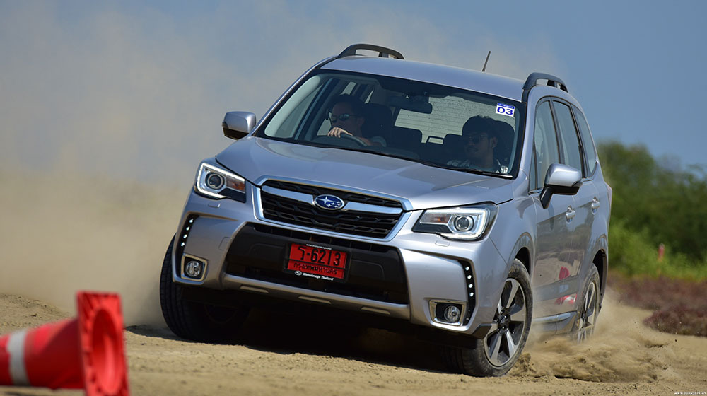 Đánh giá Subaru Forester 2016 – “Người bạn đường” lý tưởng Subaru-Forester 11.jpg