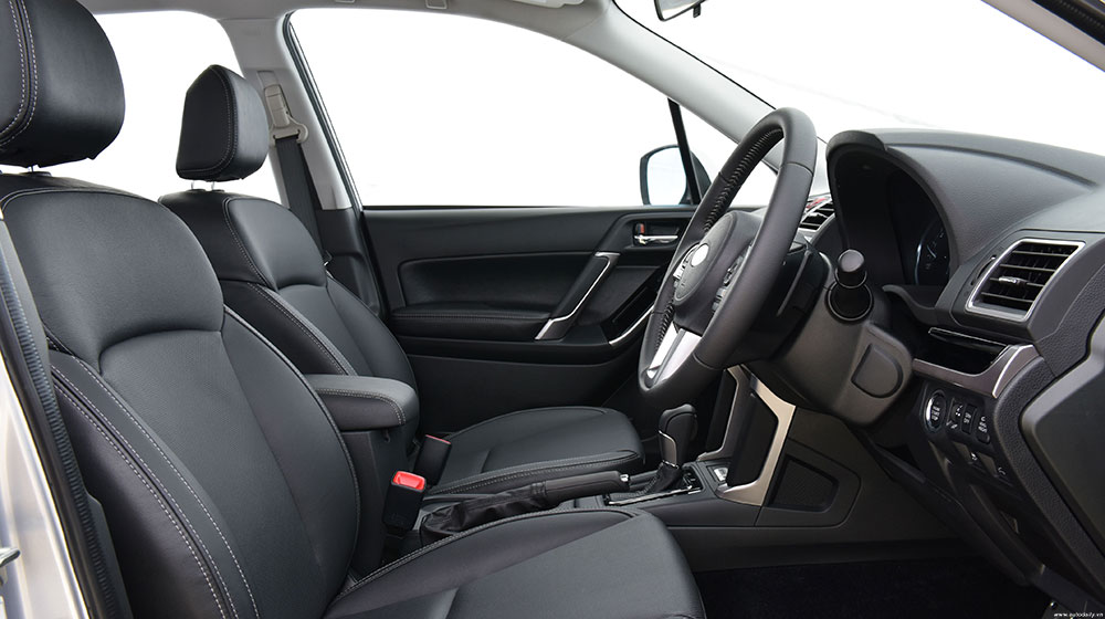 Đánh giá Subaru Forester 2016 – “Người bạn đường” lý tưởng Subaru-Forester 19.jpg