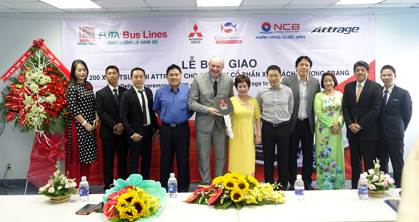 Mitsubishi Việt Nam bàn giao 200 xe Attrage cho khách hàng mitsubishi 1.JPG