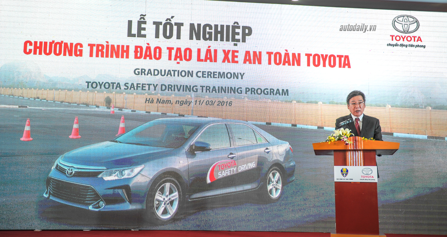 Lãnh đạo tập đoàn Toyota: 