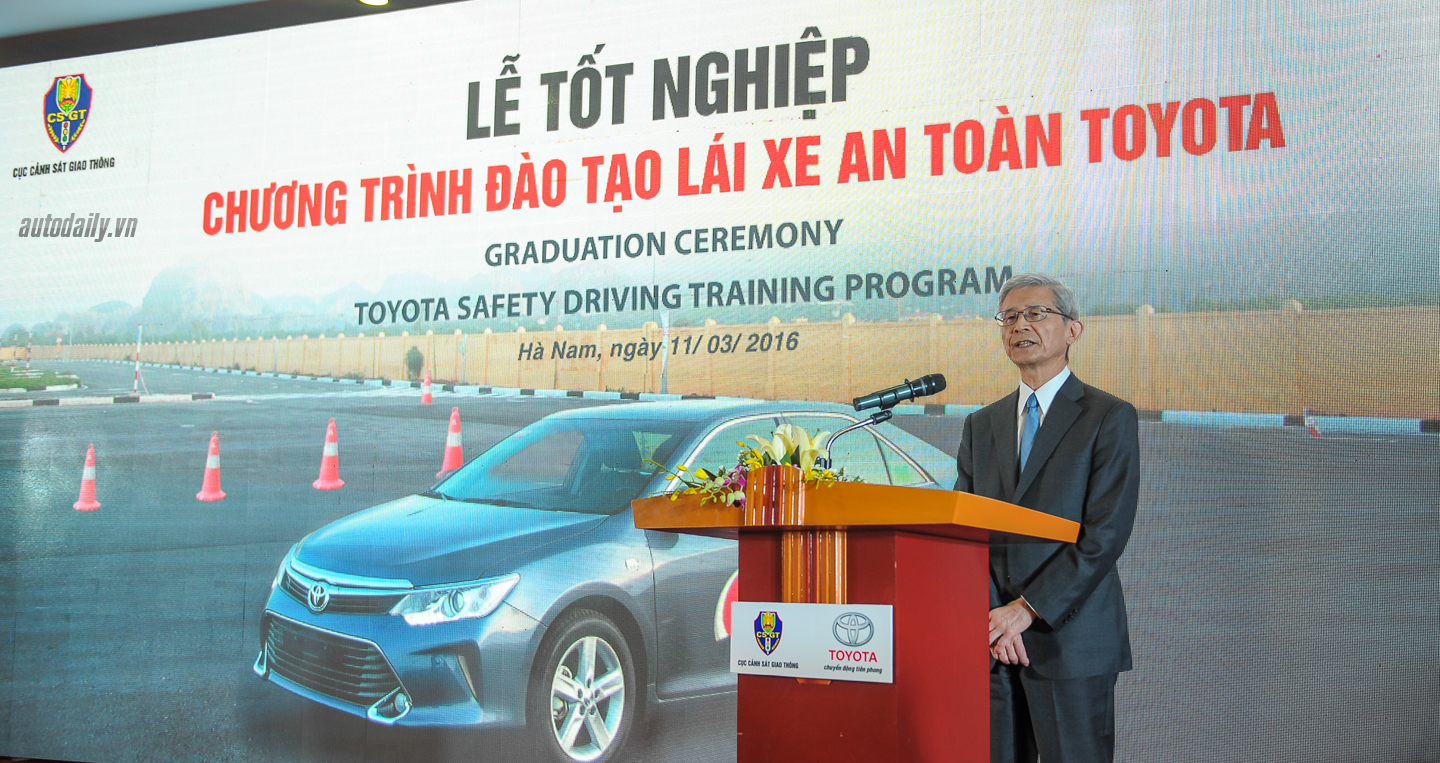 Lãnh đạo tập đoàn Toyota: 