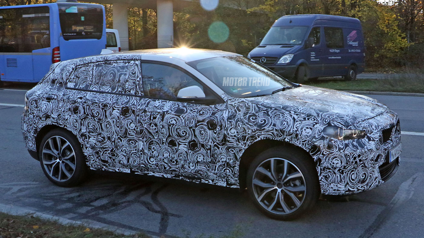 BMW X7 lộ diện, giá trên 100.000 USD BMW-X2-Prototype-Side-Look.jpg