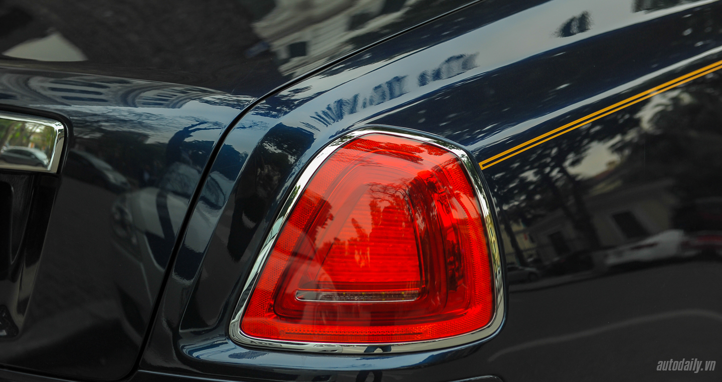 Ảnh chi tiết Rolls-Royce Ghost Series II chính hãng trên phố Hà Nội ghost series II (10).JPG