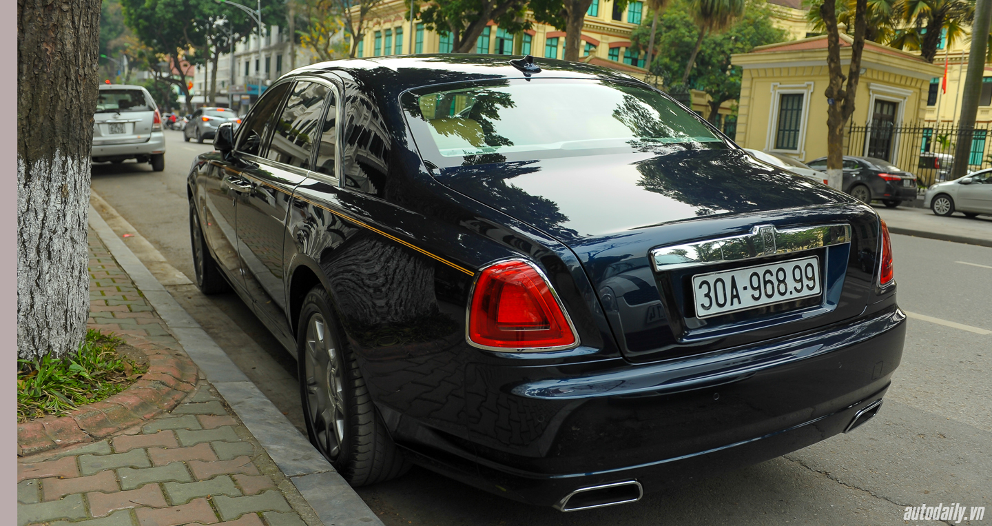 Ảnh chi tiết Rolls-Royce Ghost Series II chính hãng trên phố Hà Nội ghost series II (16).JPG
