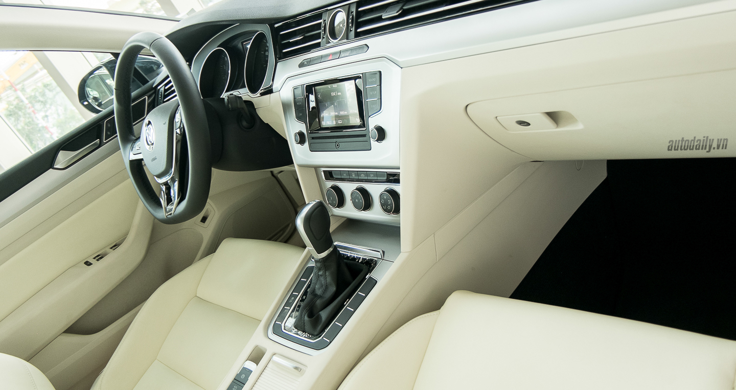 Xem thêm ảnh chi tiết Volkswagen Passat 2016 tại Việt Nam Volkswagen_Passat_2016 (7).jpg