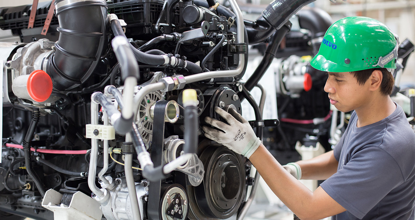 Tham quan nhà máy UD Trucks tại Thái Lan ud-trucks (5).jpg