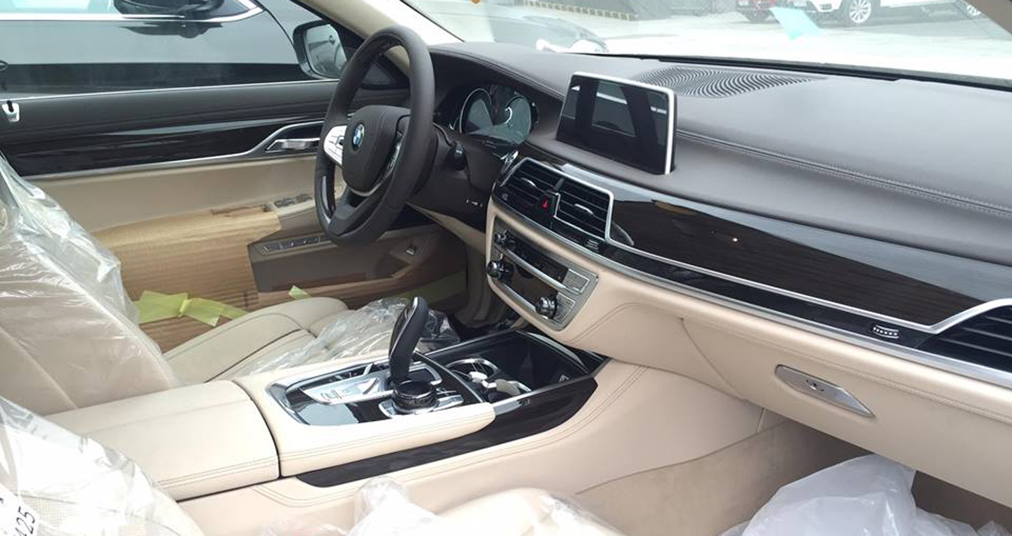 BMW 750Li 2016 đầu tiên về Việt Nam, giá hơn 6,4 tỷ đồng BMW 750Li 2016 (9).jpg