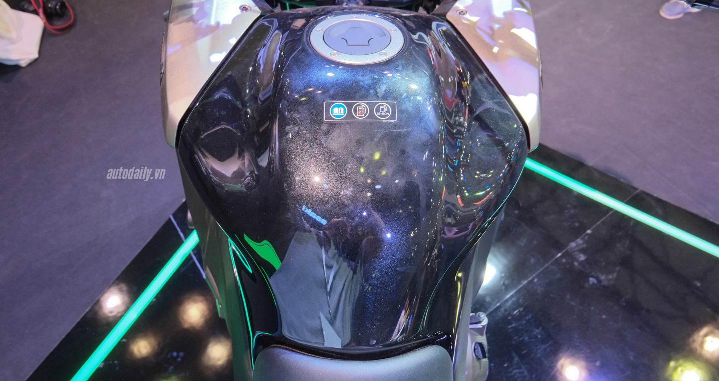 Xem thêm ảnh Kawasaki Versys 1000 ABS 2016 Kawasaki_Versys1000_ABS_2016(26).jpg