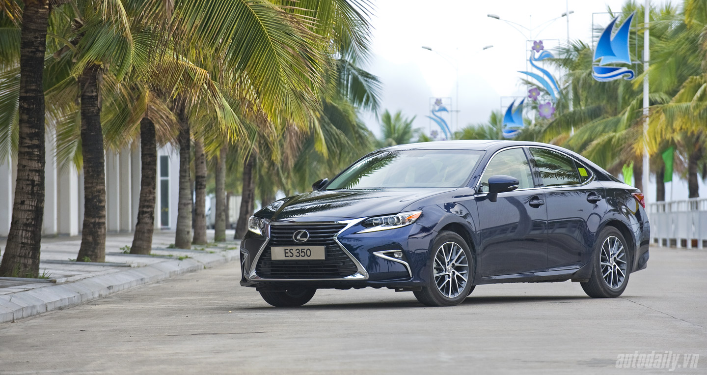 Lexus ES 2016: Lựa chọn mới cho người trẻ thành đạt Lexus ES350 (24).jpg