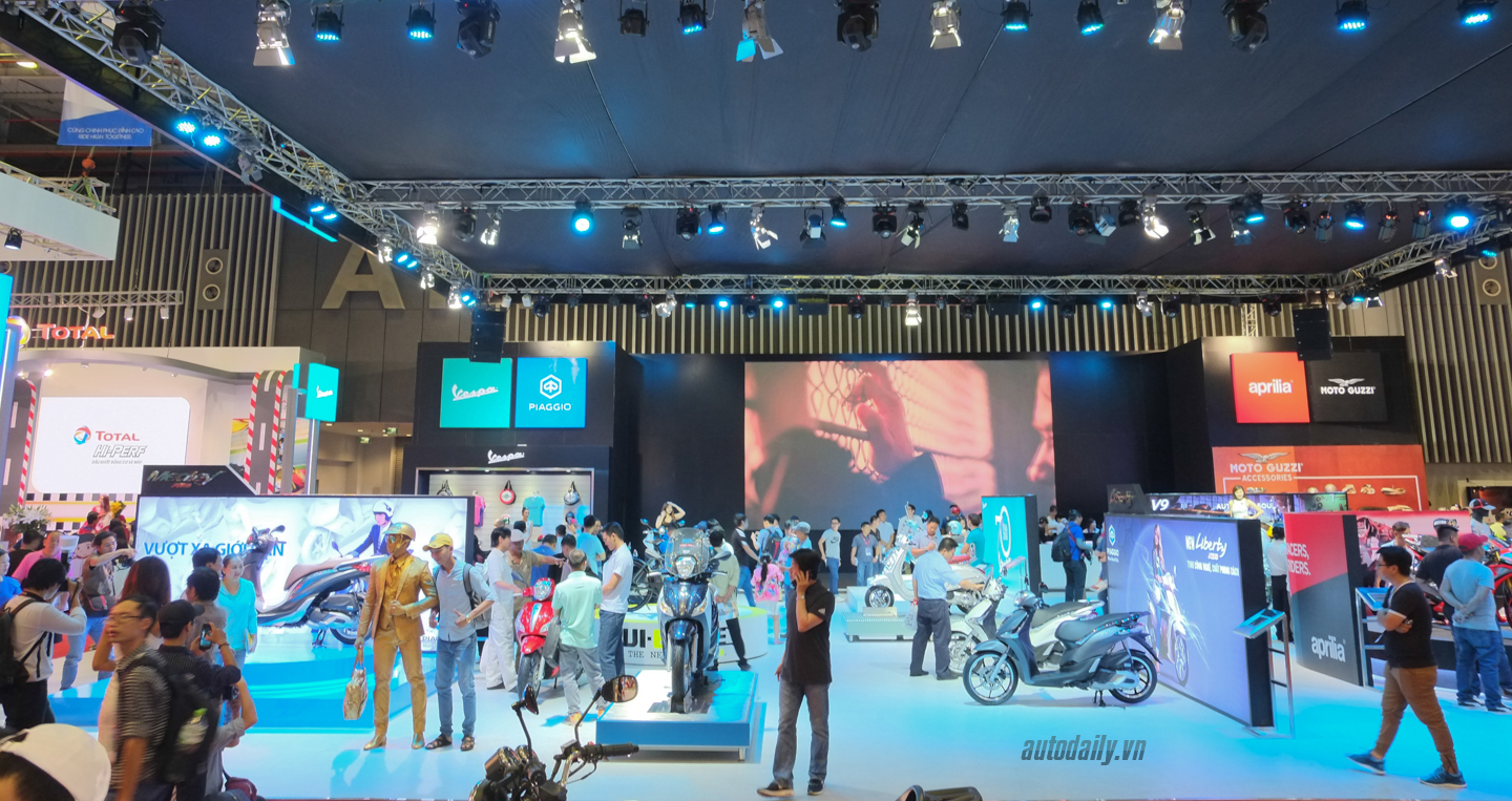 Toàn cảnh gian hàng Piaggio tại Vietnam Motorcycle Show 2016 Gian_Hang_Piaggio (5).jpg