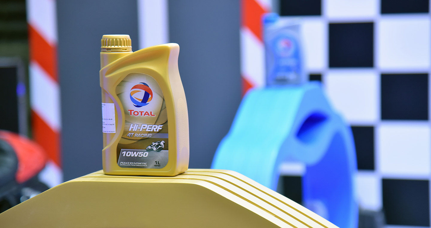 Dầu nhớt cao cấp Total Hi-Perf ra mắt người tiêu dùng Việt Total-Hi-Perf.jpg