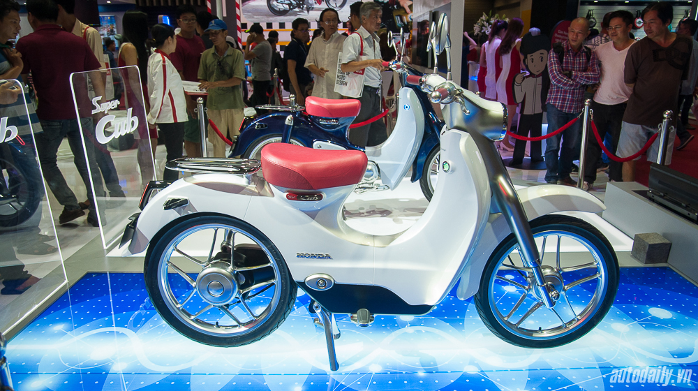 Ngắm cặp đôi Honda Cub đặc biệt tại Việt Nam Honda_Cub (11).jpg