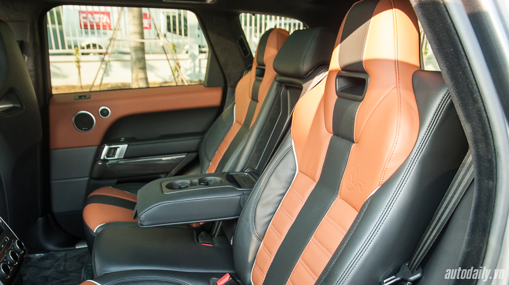 Ảnh chi tiết Range Rover Sport SVR RAnge Rover (16).jpg