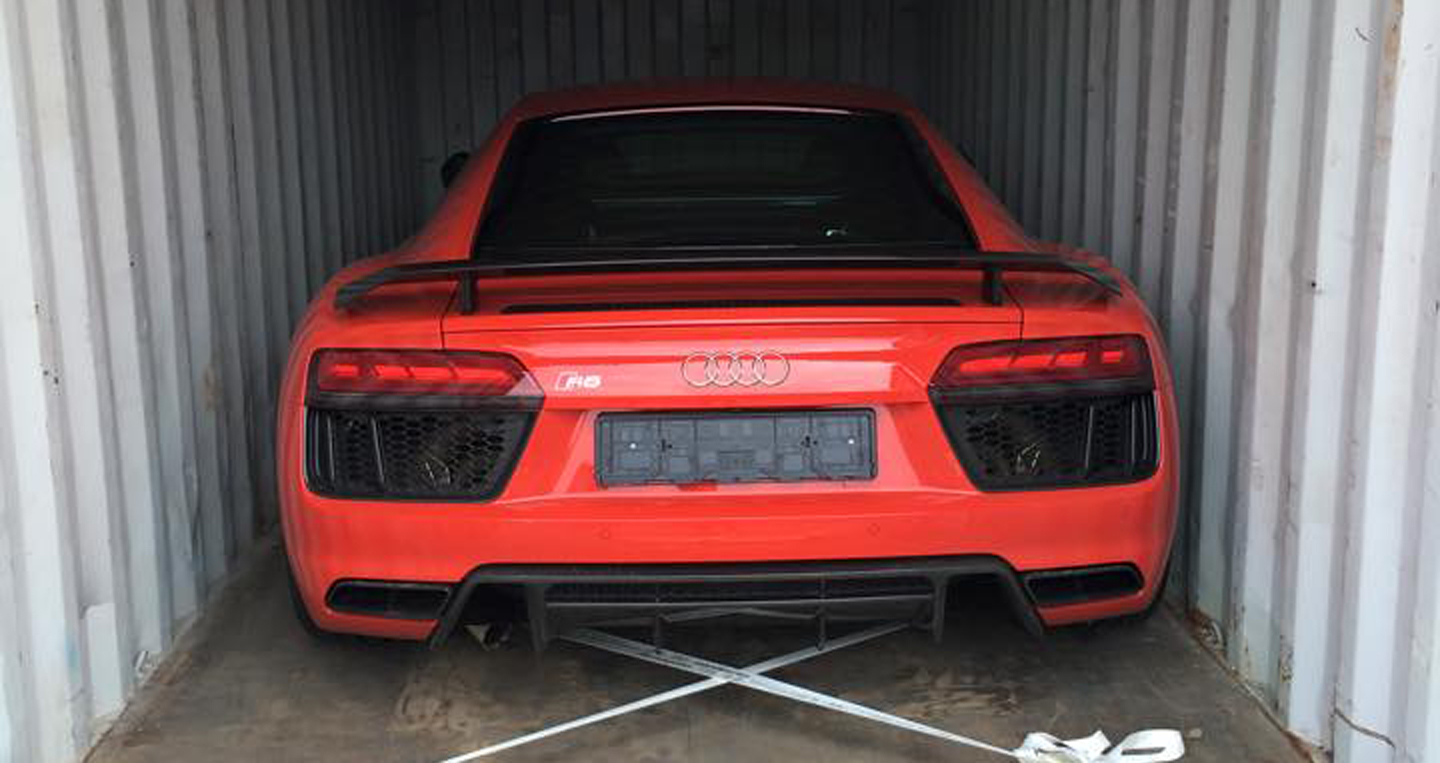 Siêu phẩm Audi R8 V10 Plus 2015 đầu tiên về Việt Nam Audi R8 V10 Plus (11).JPG