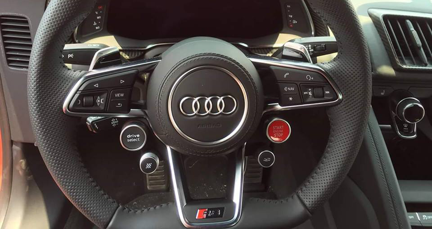 Siêu phẩm Audi R8 V10 Plus 2015 đầu tiên về Việt Nam Audi R8 V10 Plus (5).jpg