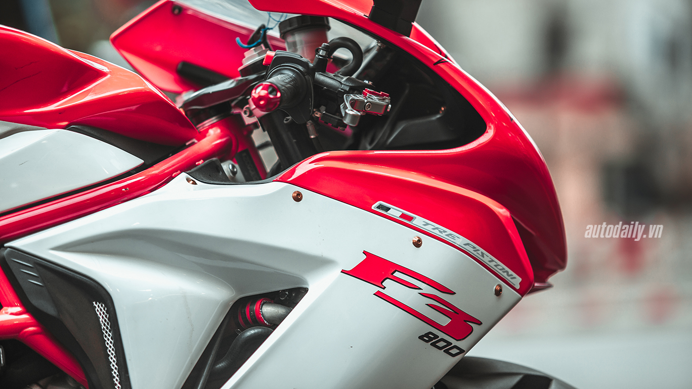 Ảnh chi tiết MV Agusta F3 800 tại Hà Nội MV Agusta F3 (32).jpg