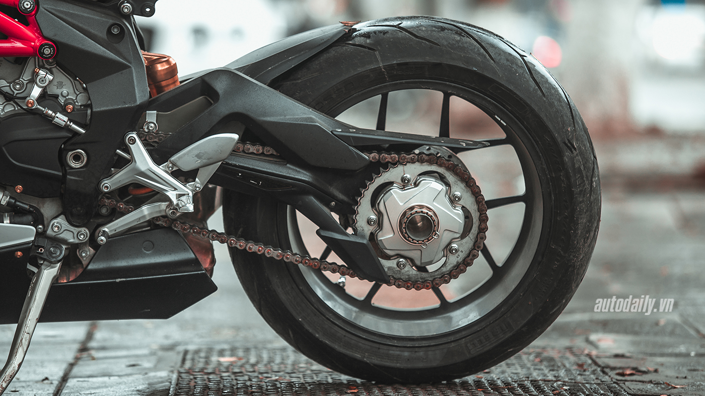 Ảnh chi tiết MV Agusta F3 800 tại Hà Nội MV Agusta F3 (33).jpg