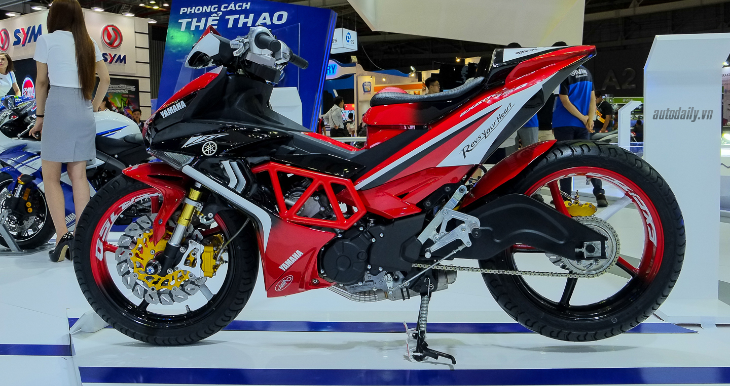 Cận cảnh bộ đôi Exciter độ chính hãng 