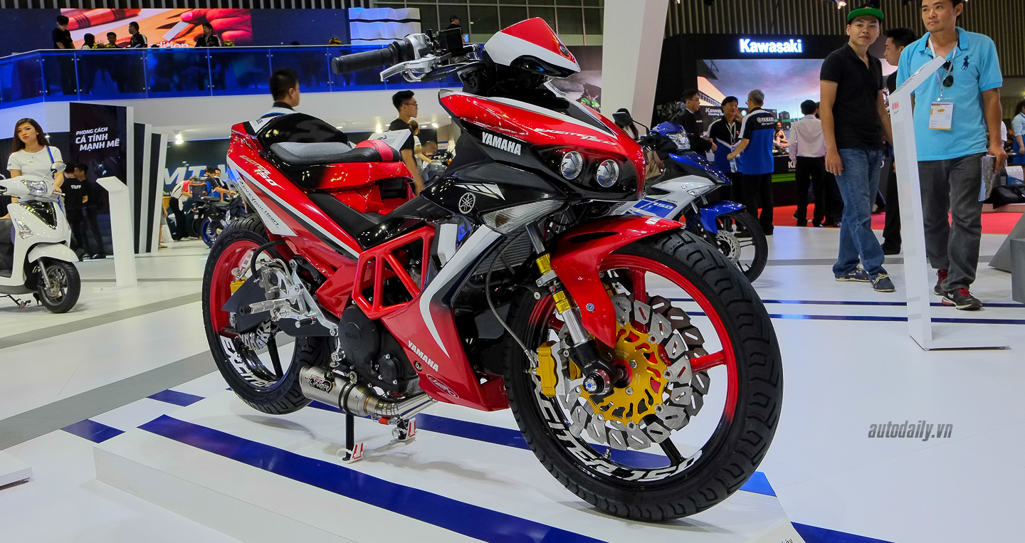 Cận cảnh bộ đôi Exciter độ chính hãng 