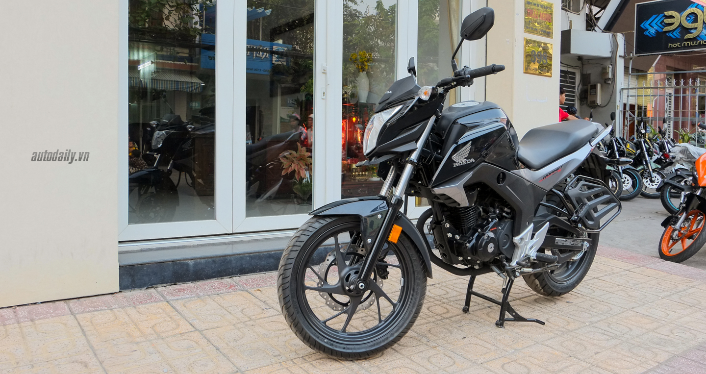 Honda CB Hornet 160R 2016 - đối thủ của Yamaha FZ về Việt Nam Honda_Hornet_160R_2016 (12).jpg