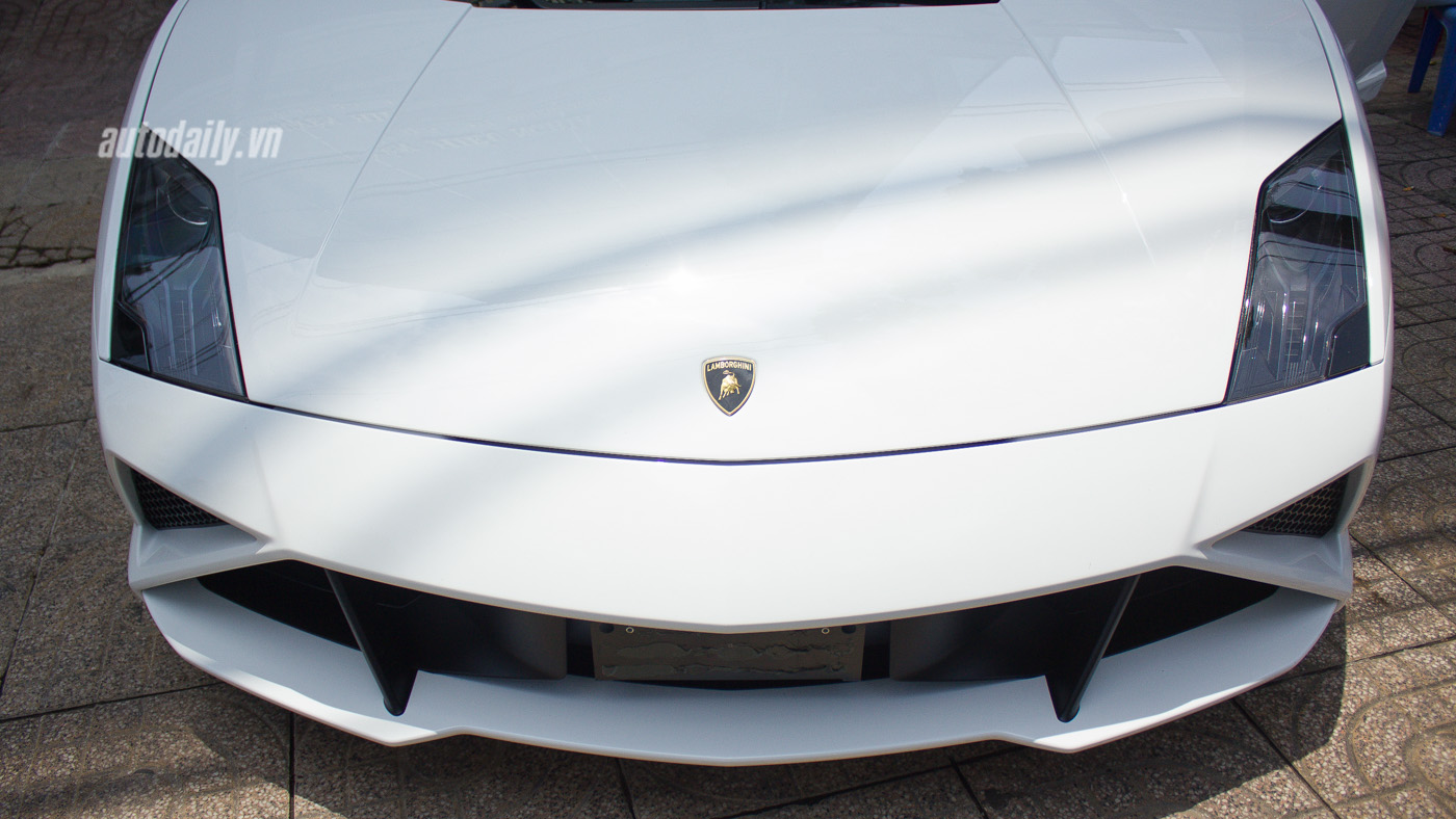 Ngắm vẻ đẹp của Lamborghini Gallardo LP560-4 Spyder đầu tiên tại Việt Nam Gallardo Spyder (17).jpg