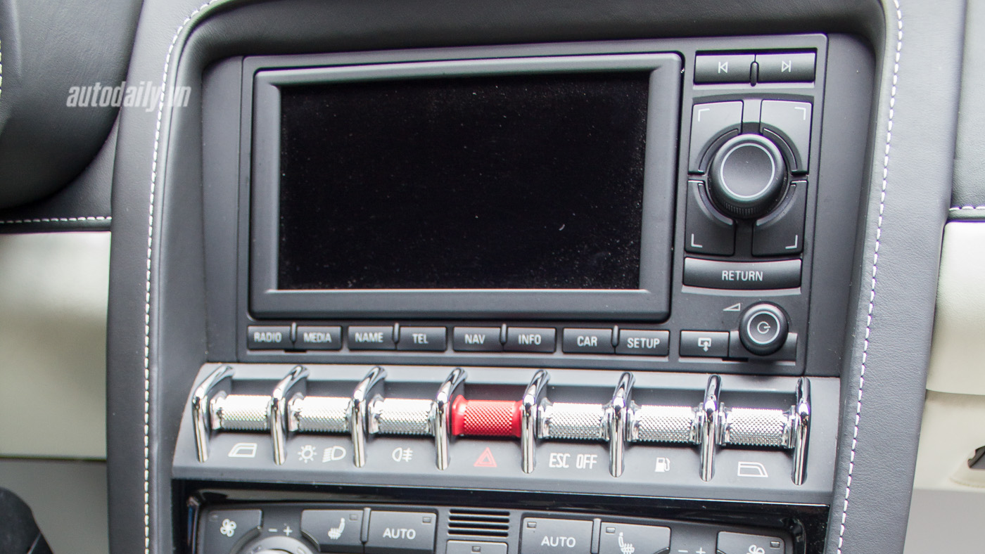 Ngắm vẻ đẹp của Lamborghini Gallardo LP560-4 Spyder đầu tiên tại Việt Nam Gallardo Spyder (24).jpg