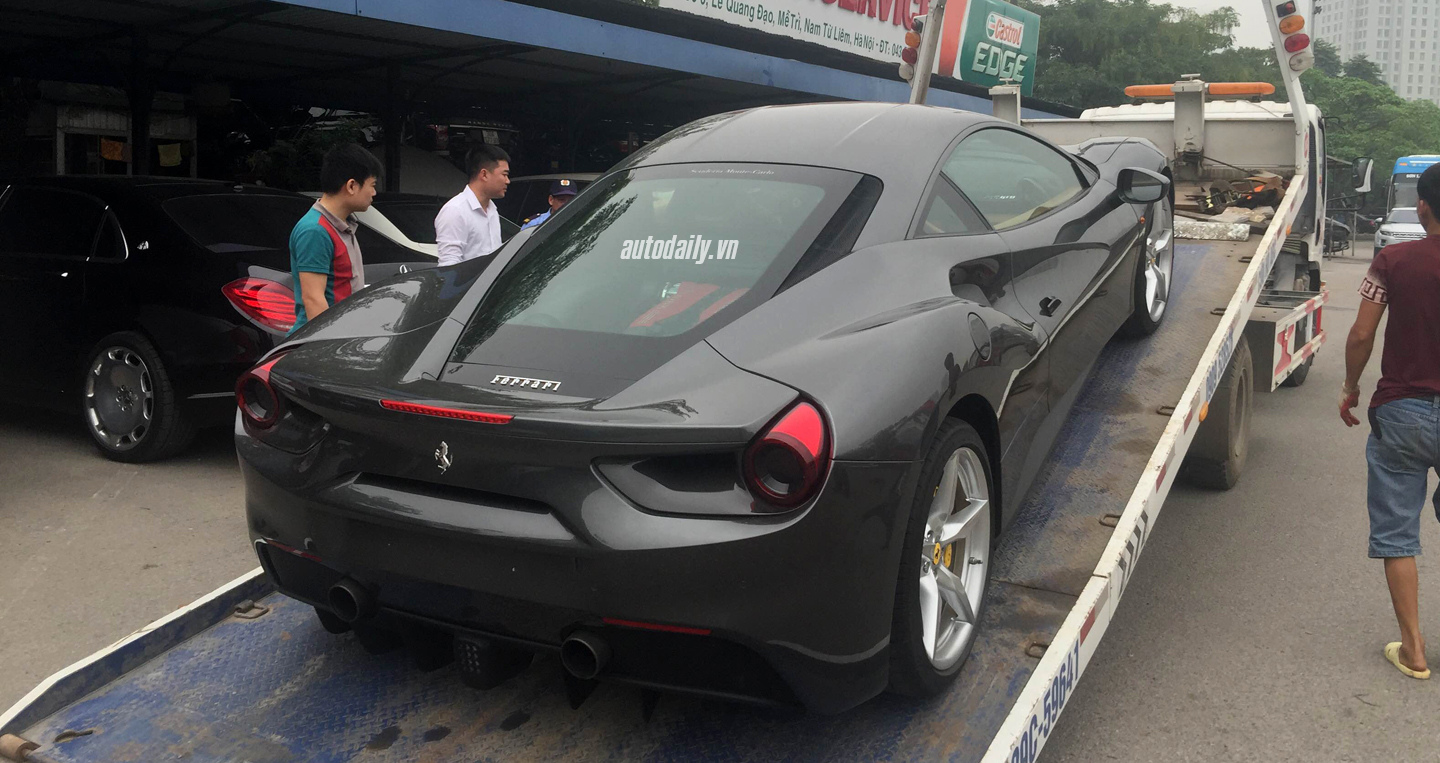 Siêu ngựa Ferrari 488 GTB đầu tiên về Hà Nội Ferrari 488 GTB (6).jpg