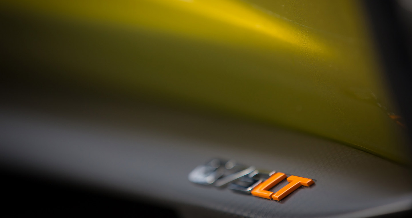 Xem ảnh chi tiết McLaren 675LT Spider McLaren-675lt-spider-53.jpg