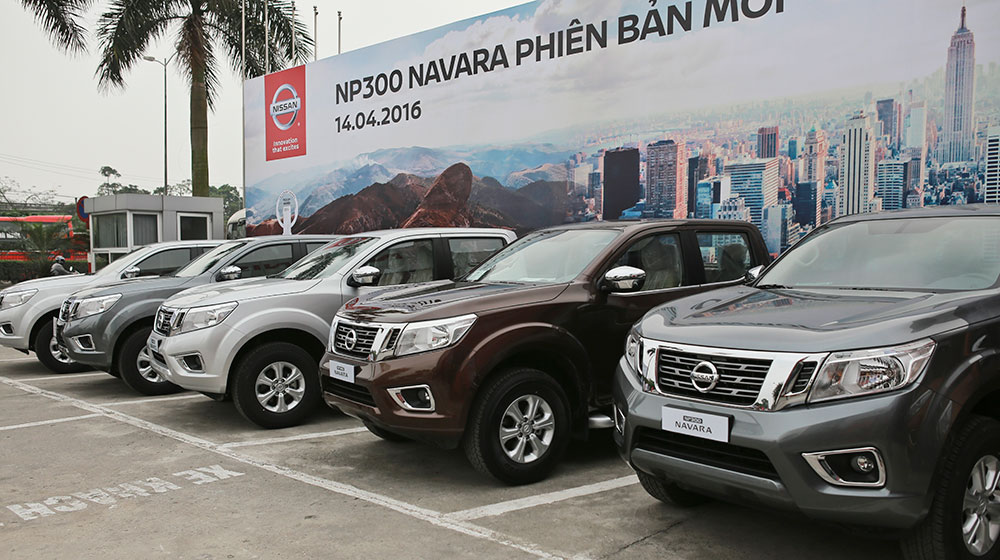 Nissan ra mắt NP300 Navara bản 1 cầu, số tự động NP300-Navara-4x2-AT-4.jpg