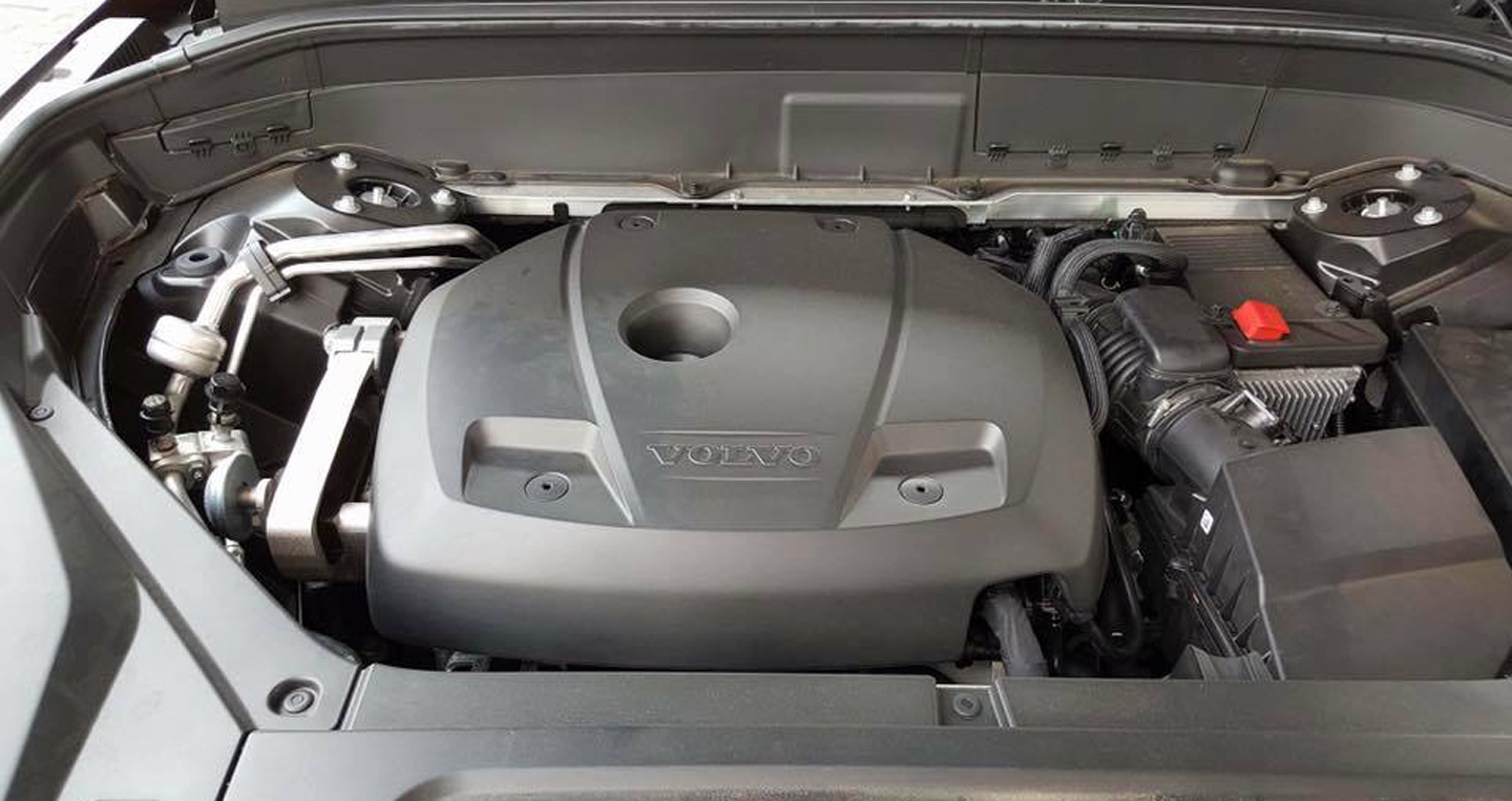 Volvo XC90 - Đối thủ của BMW X5, Audi Q7 về Việt Nam Volvo XC90 4.JPG