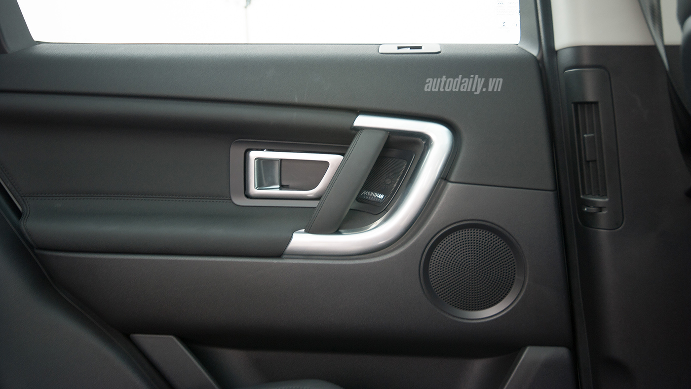 Đánh giá SUV hạng sang Land Rover Discovery Sport Discovery Sport (19).jpg