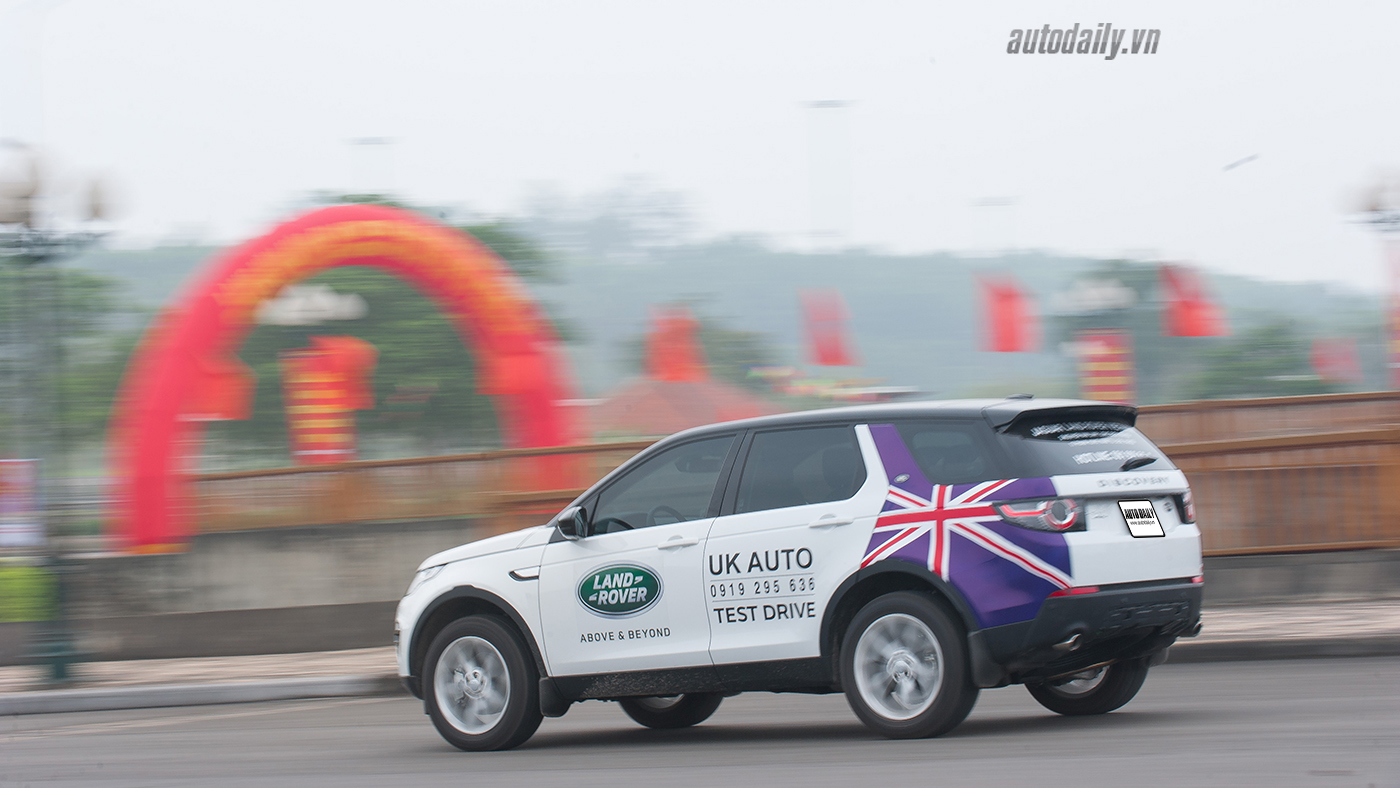 Đánh giá SUV hạng sang Land Rover Discovery Sport Discovery Sport (26).jpg