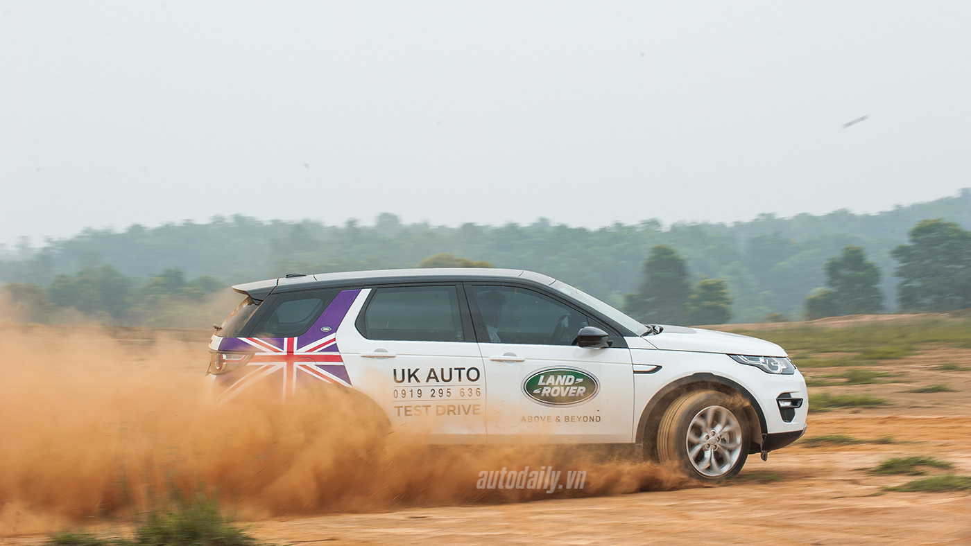 Đánh giá SUV hạng sang Land Rover Discovery Sport Discovery Sport (37).jpg