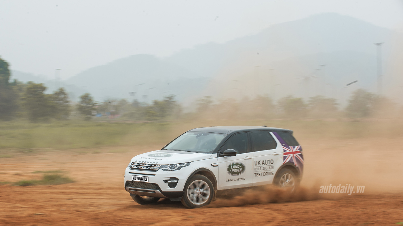 Đánh giá SUV hạng sang Land Rover Discovery Sport Discovery Sport (41).jpg