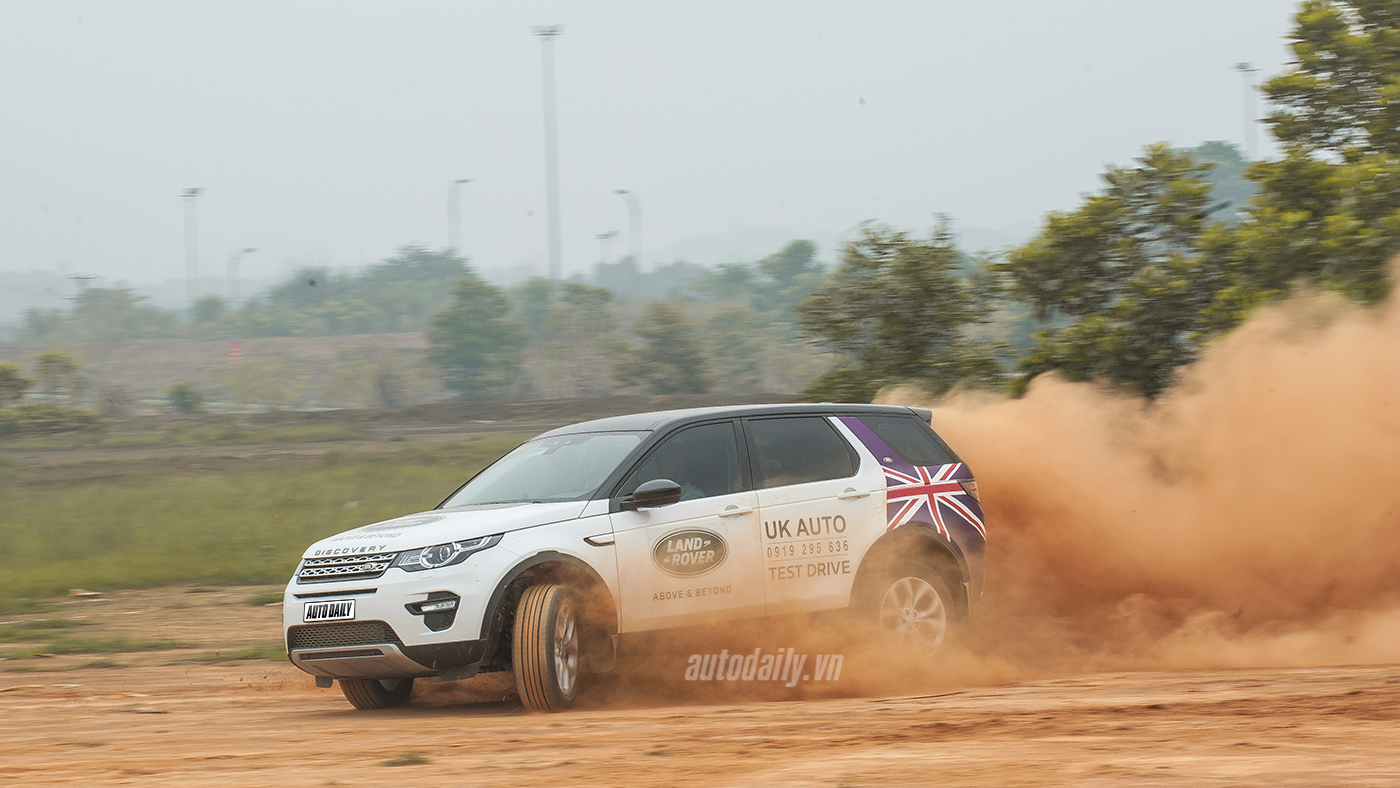 Đánh giá SUV hạng sang Land Rover Discovery Sport Discovery Sport (43).jpg
