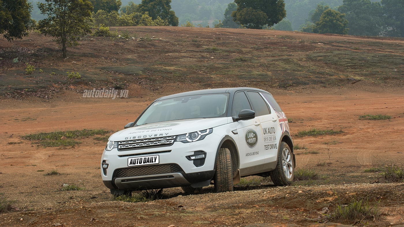 Đánh giá SUV hạng sang Land Rover Discovery Sport Discovery Sport (48).jpg