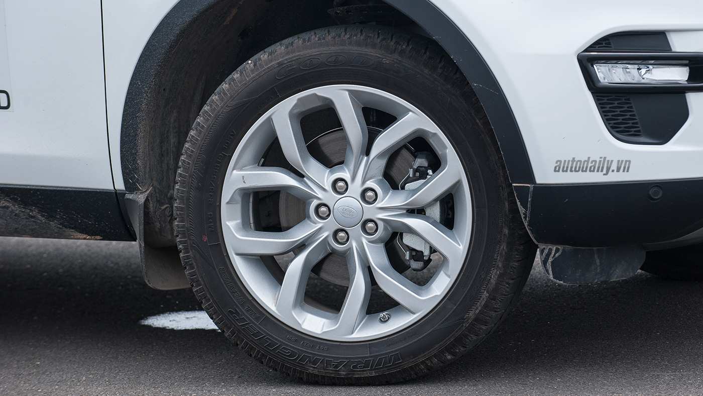 Đánh giá SUV hạng sang Land Rover Discovery Sport Discovery Sport (56).jpg