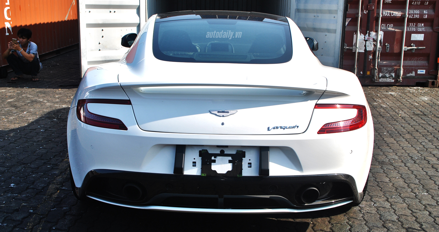Siêu xe Aston Martin Vanquish thế hệ mới thứ 2 về Việt Nam Vanquish 2015 (11).JPG