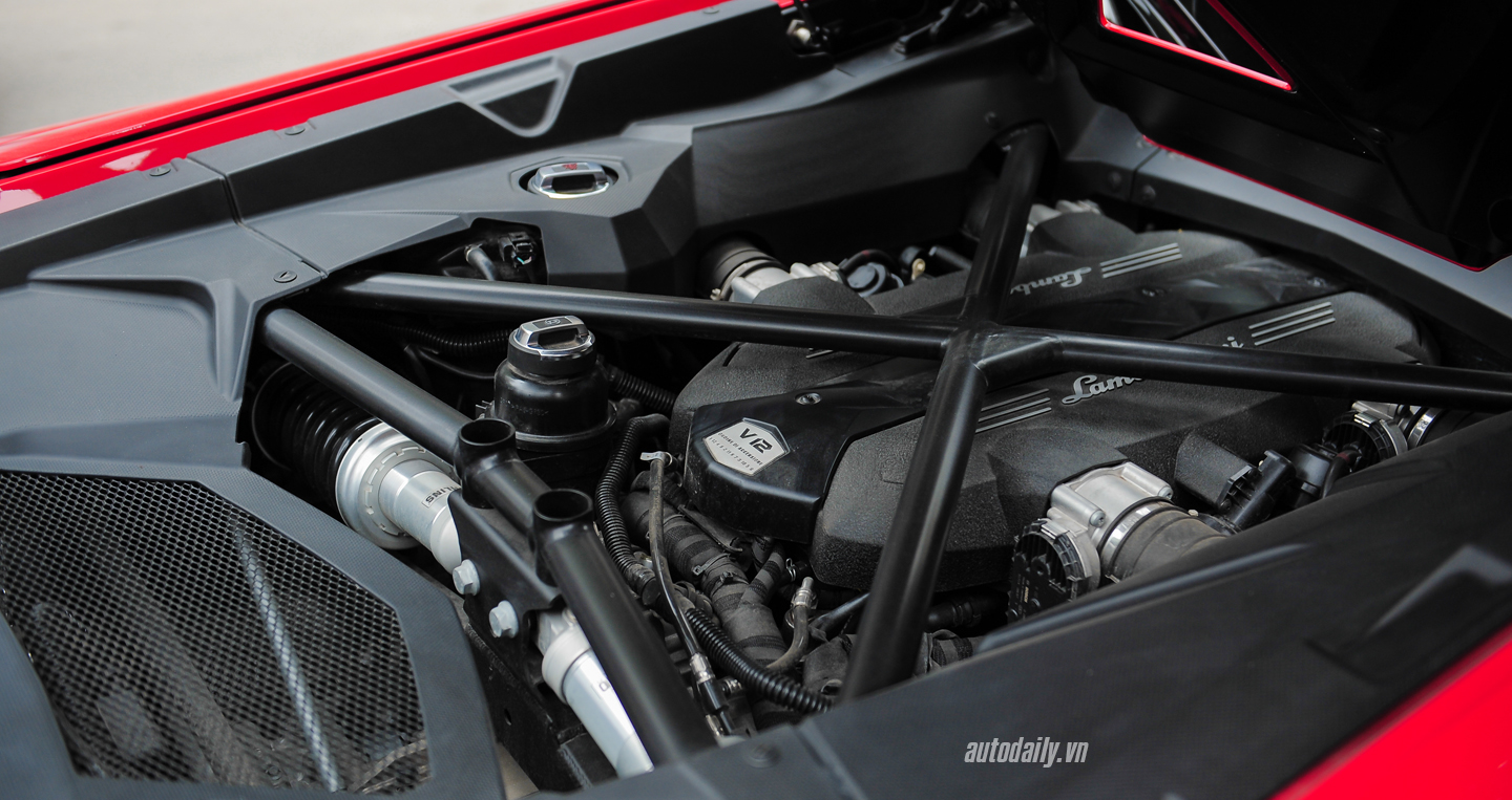 Ngắm bộ ba siêu xe đỏ rực trên phố Hà Nội sieu xe mau do (6).JPG